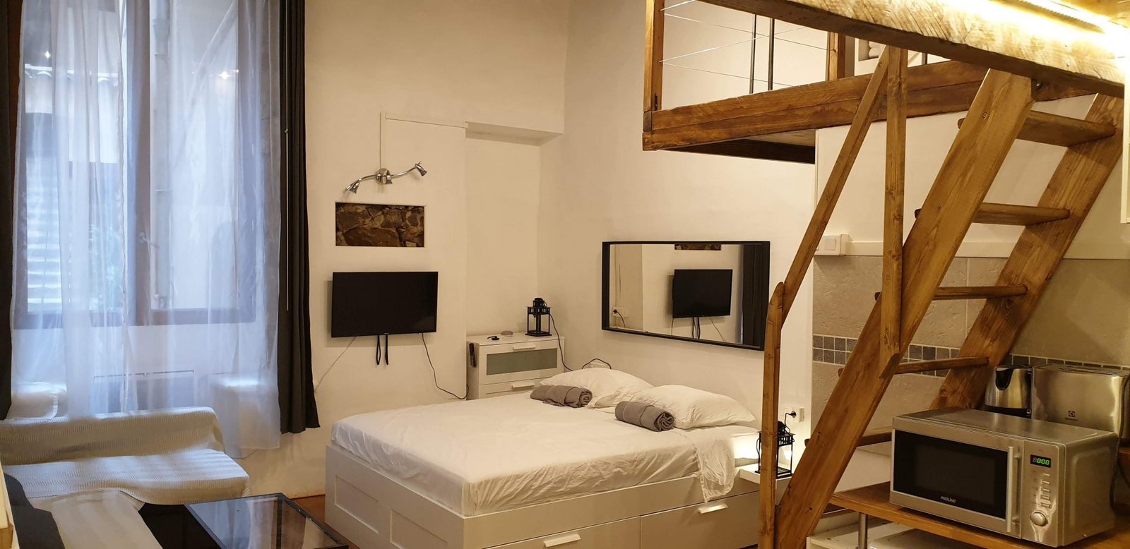 Suite familiale 13 - Loges de Lyon suite-familiale-vieux-lyon20190711_145932