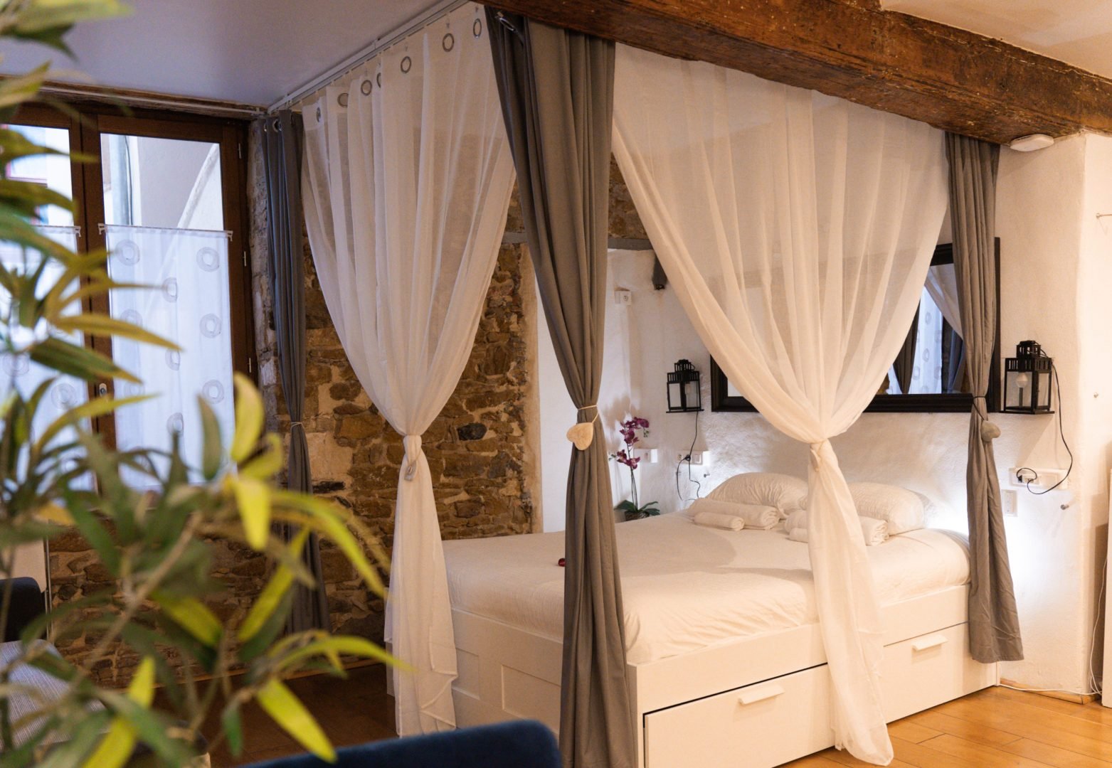 Appartement Deluxe 2 24 - Loges de Lyon appartement-deluxe-2-vieux-lyon_01099